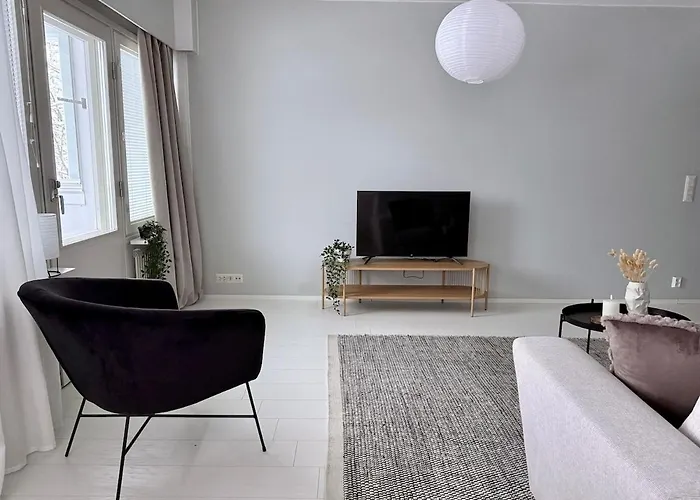 דירה Kaiteran Helmi 54m2 Sauna Free Parking קוסאמו