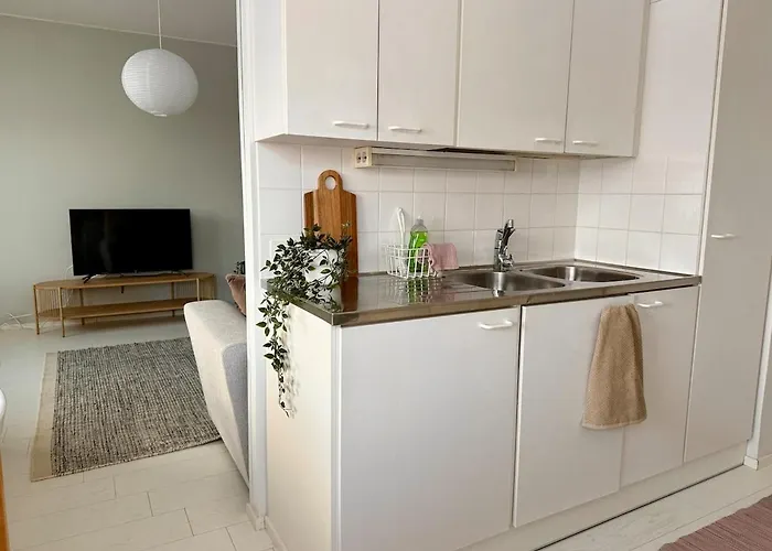 Kaiteran Helmi 54m2 Sauna Free Parking דירה